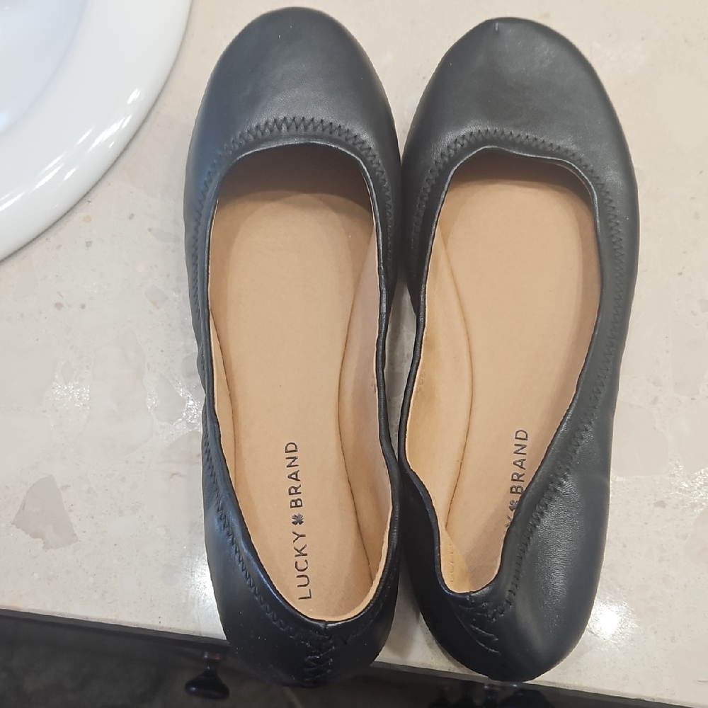 Lucky Brand Black Leather Ballet Flats with Tan Insole